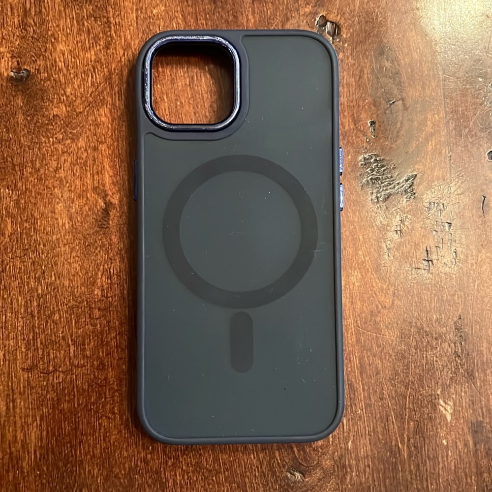 Navy blue iPhone 14 MagSafe phone case